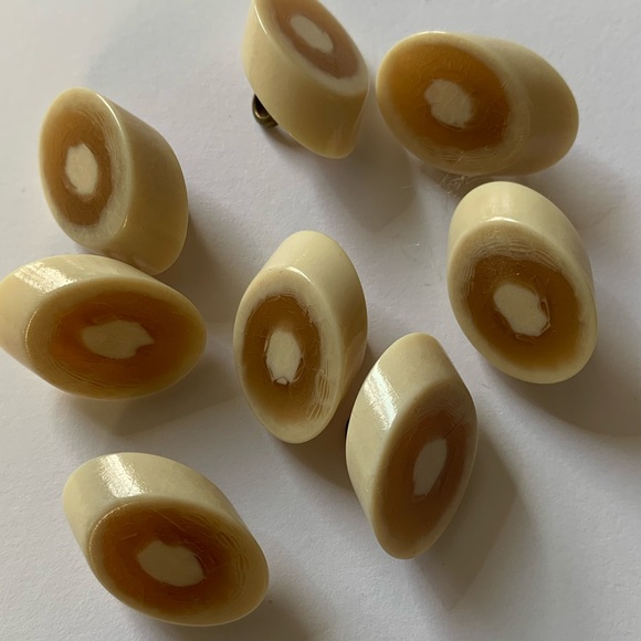Vintage Accessories - Vintage bone buttons